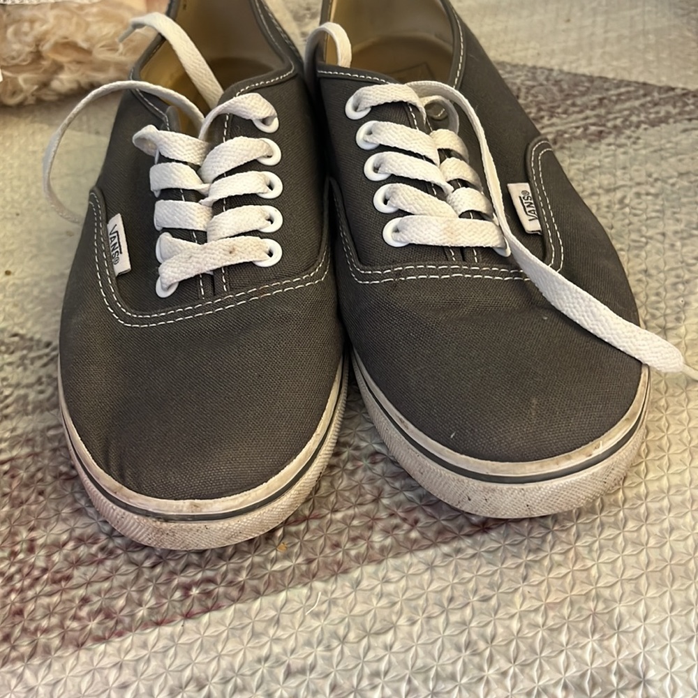 Classic Vans - Picture 2 of 2